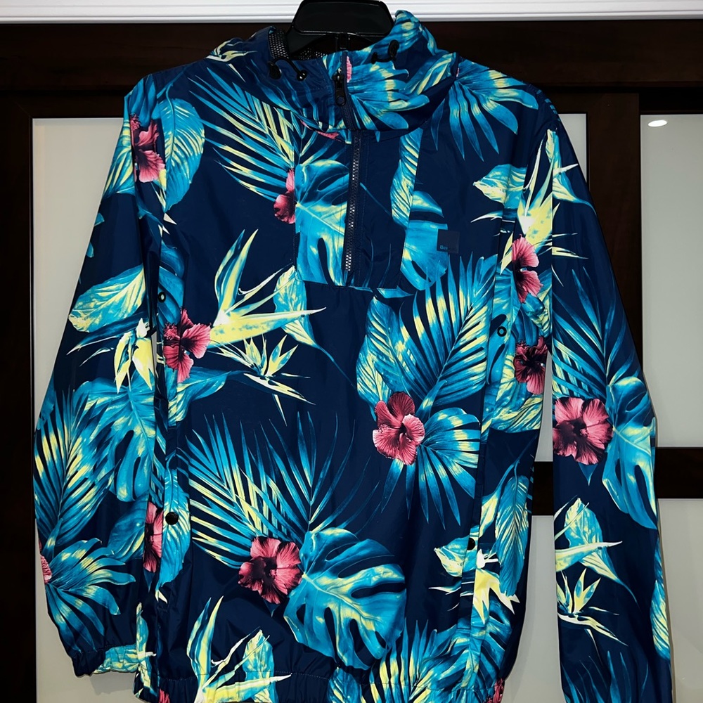 Bench Pull over Jacket - Picture 2 of 2
